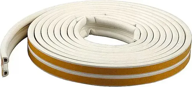 Krass уплотнитель самоклеящийся для окон и дверей (9*10 м/5.5 мм) P-профиль белый