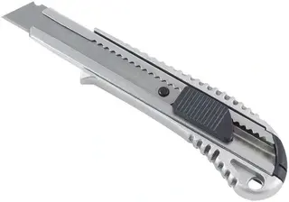 Tolsen нож с выдвижным лезвием и металлической направляющей